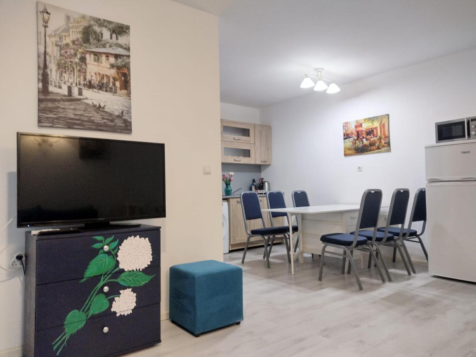 Private Apartment With Parking And Pool Balchik Esterno foto