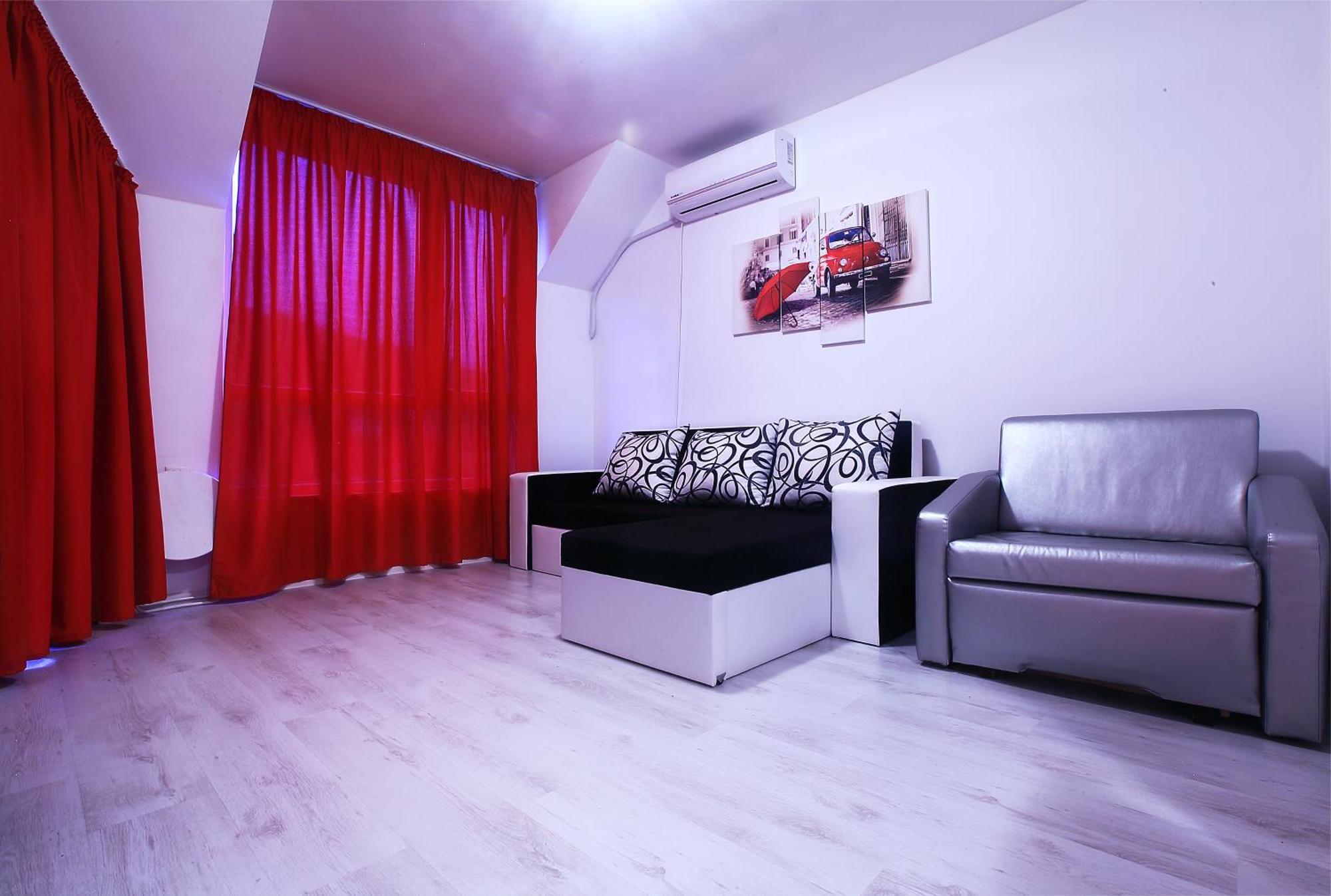 Private Apartment With Parking And Pool Balchik Esterno foto
