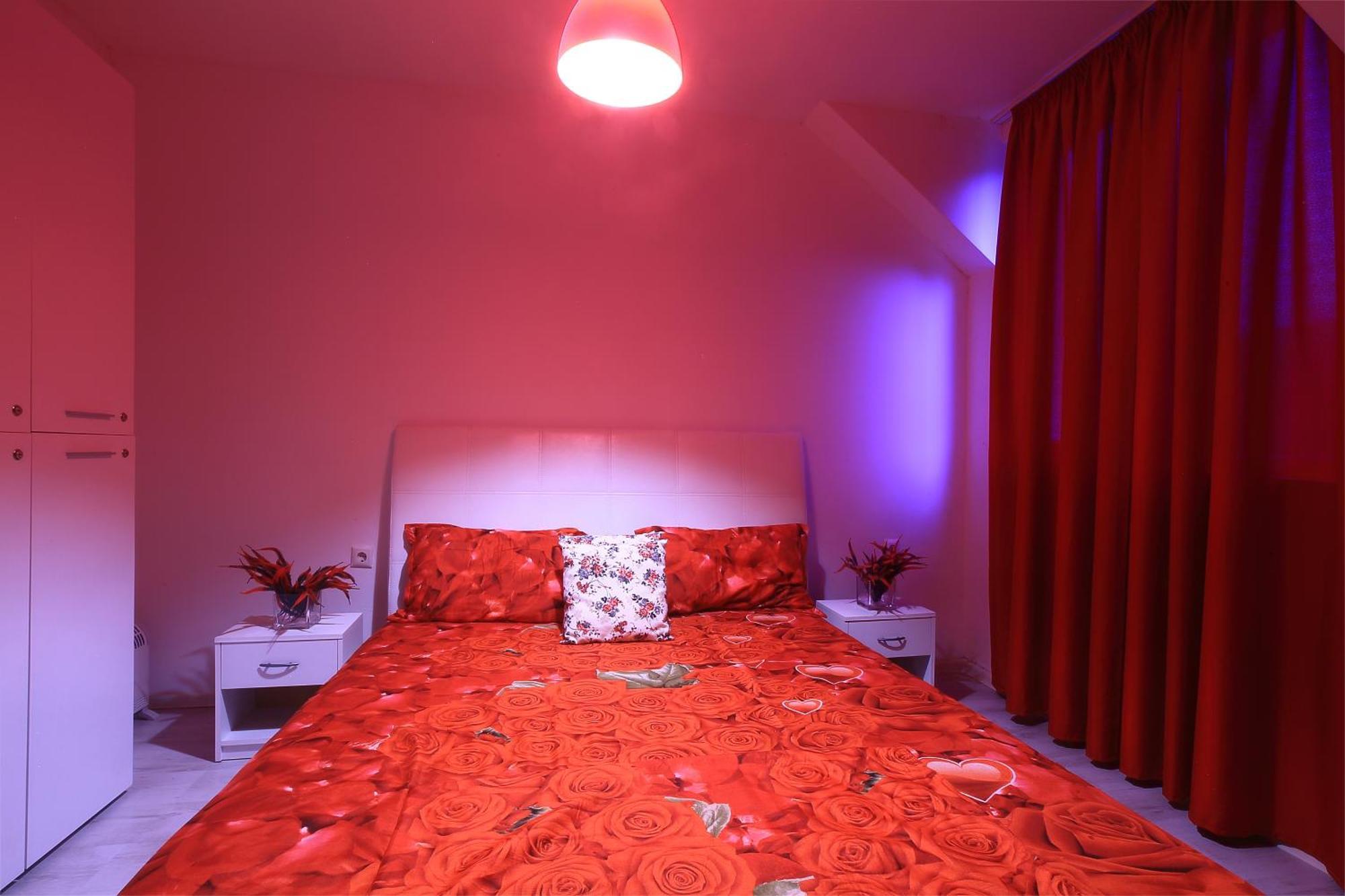Private Apartment With Parking And Pool Balchik Esterno foto