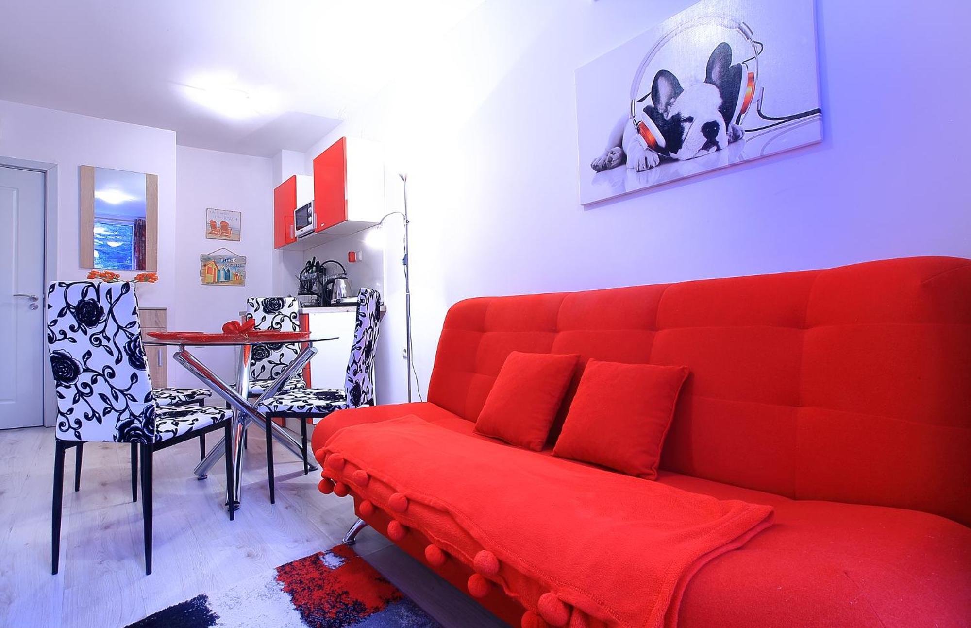 Private Apartment With Parking And Pool Balchik Esterno foto