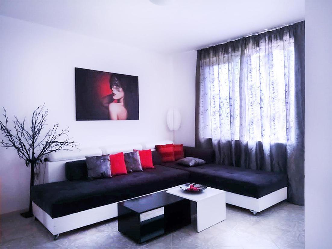 Private Apartment With Parking And Pool Balchik Esterno foto