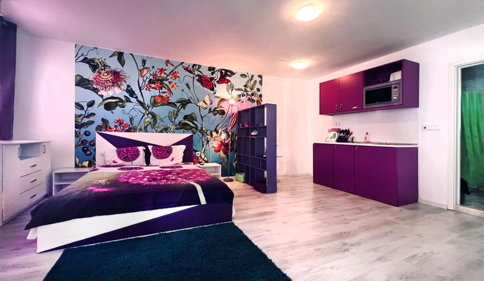 Private Apartment With Parking And Pool Balchik Esterno foto
